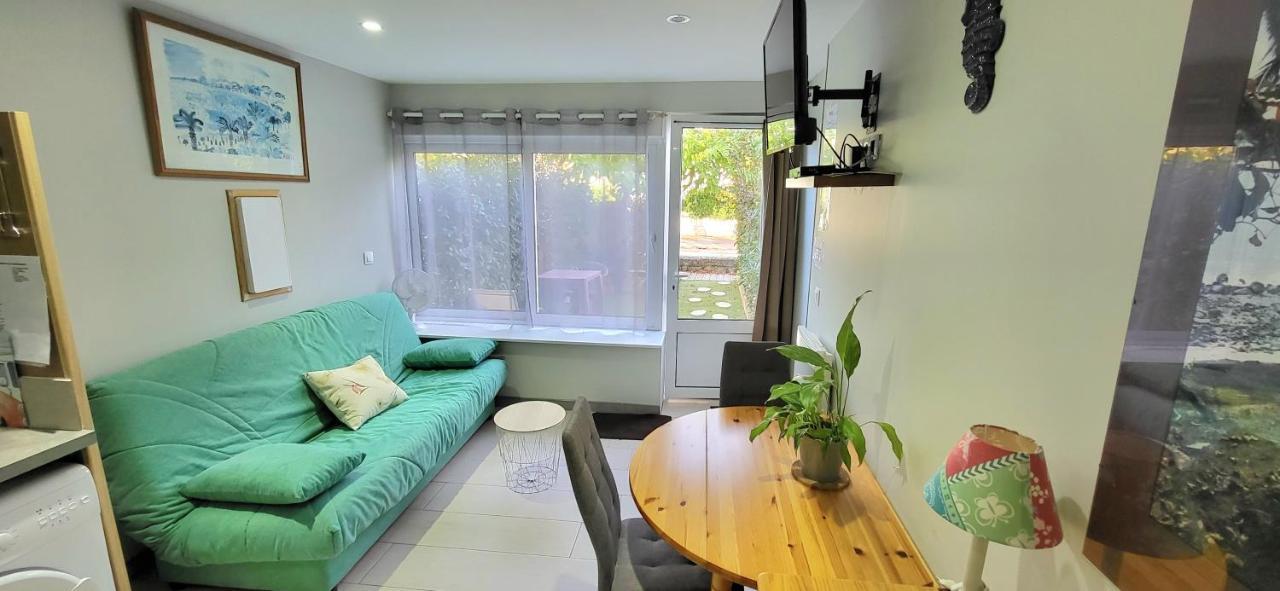 Residences Les Sansonnets "Appartements & Studios" Jonzac Kültér fotó