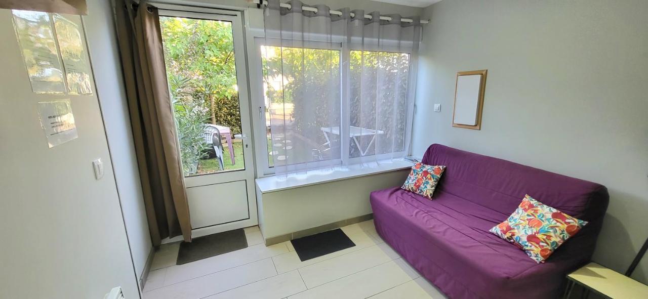 Residences Les Sansonnets "Appartements & Studios" Jonzac Kültér fotó