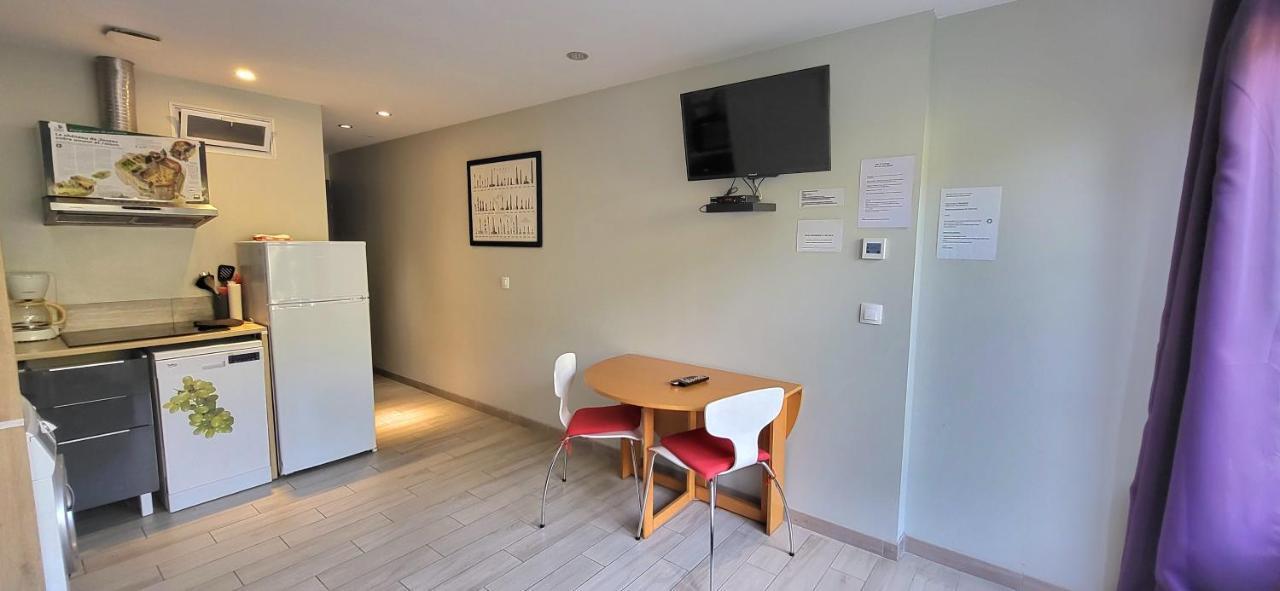 Residences Les Sansonnets "Appartements & Studios" Jonzac Kültér fotó
