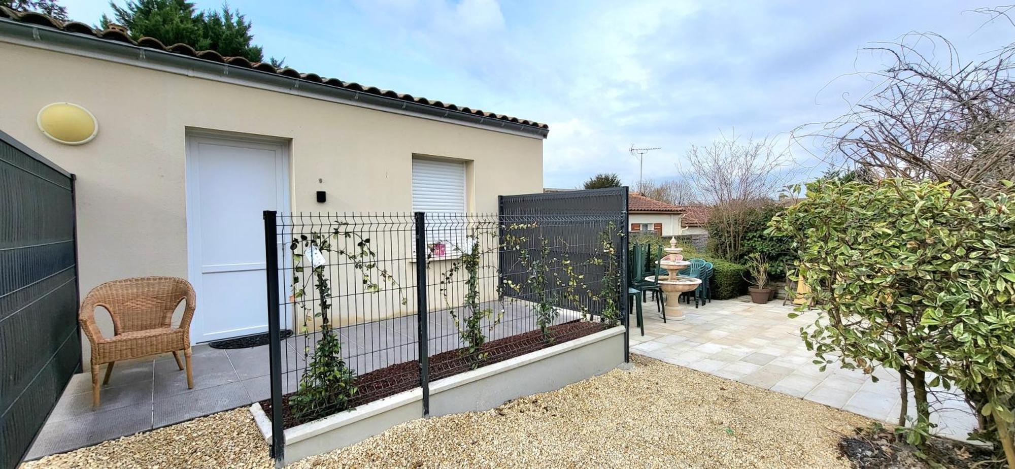 Residences Les Sansonnets "Appartements & Studios" Jonzac Kültér fotó