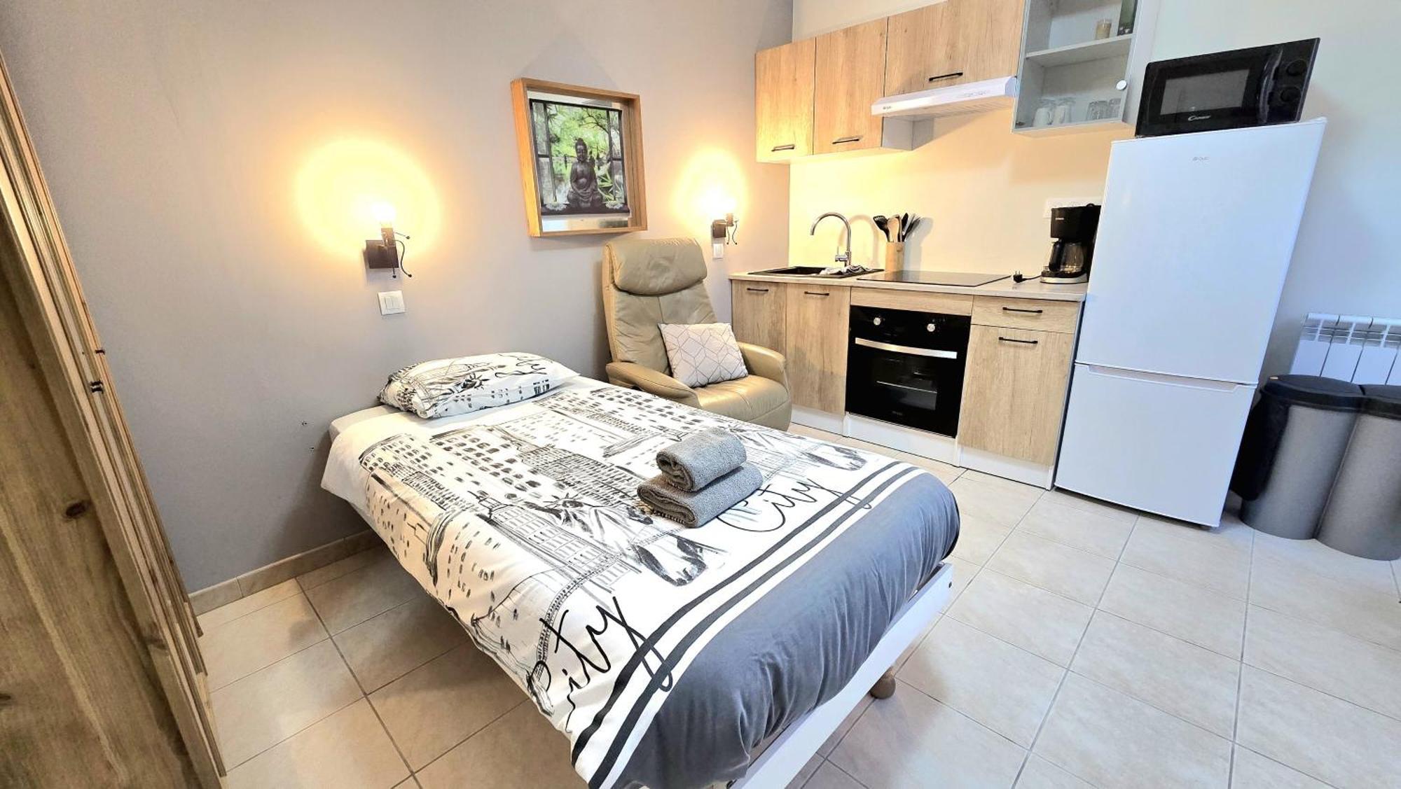 Residences Les Sansonnets "Appartements & Studios" Jonzac Kültér fotó